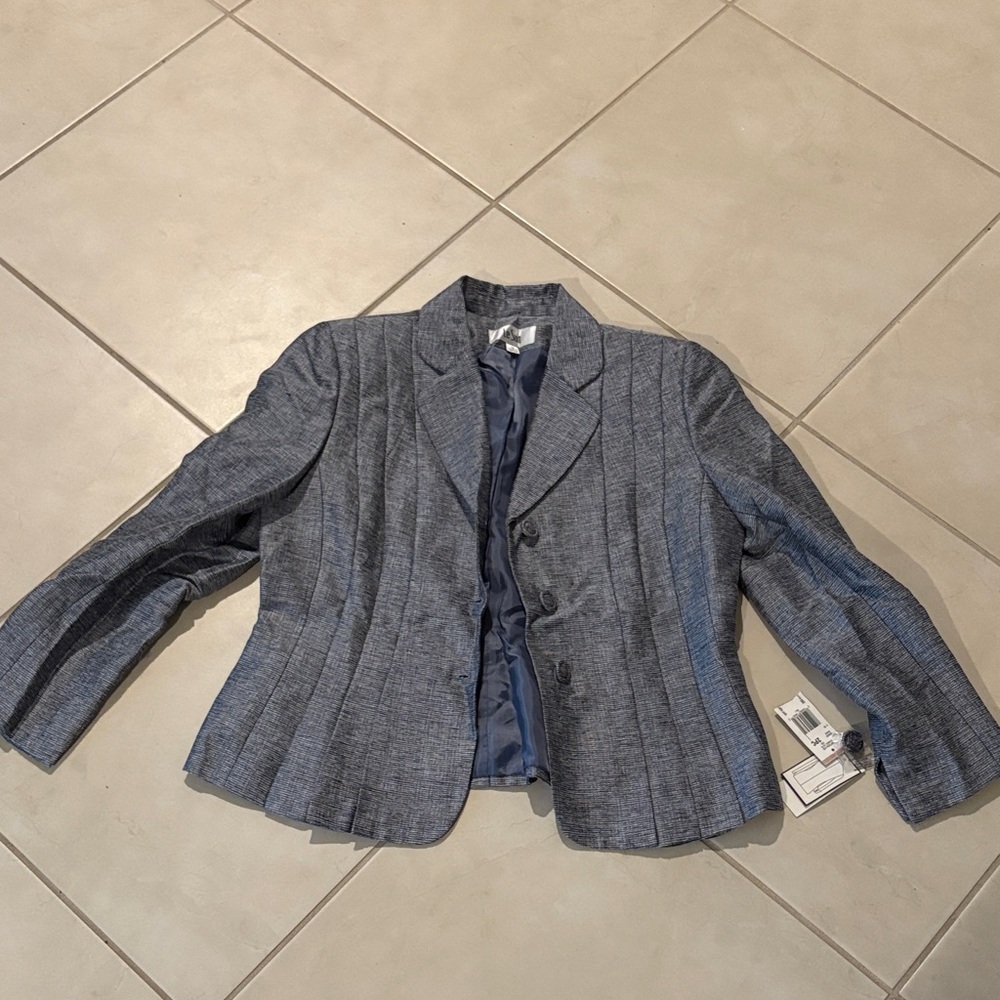 NWT $100 le suit sz 12 blazer jacket 3 button - Picture 1 of 7